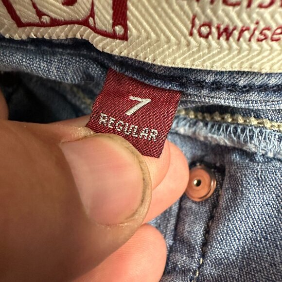 L.E.I Chelsea Lowrise Girls Denim Shorts Size 7 Embroidered Adjustable Waist - Picture 5 of 7